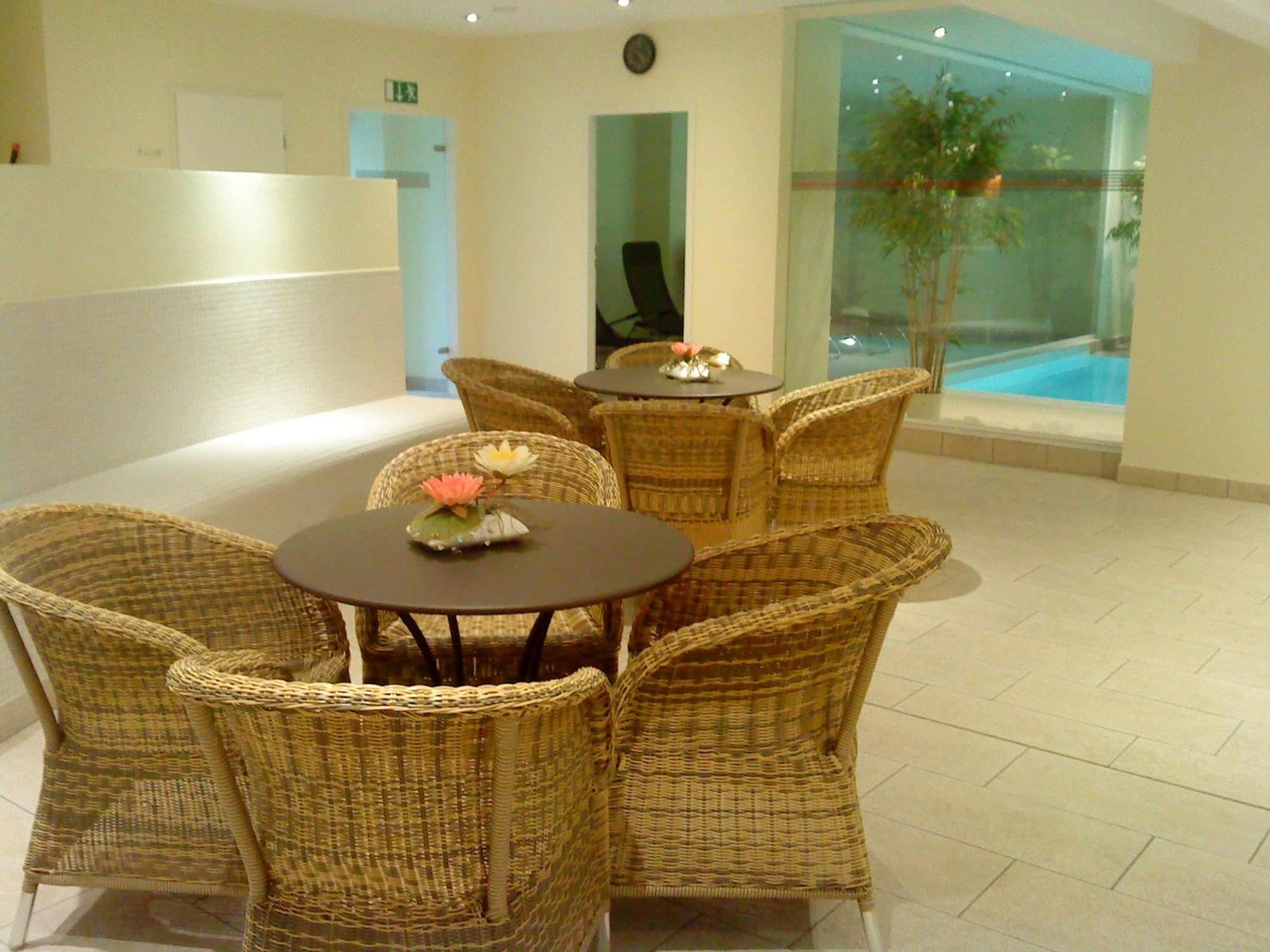 Modernes Appartment, 3 Gehminuten Zum Strand, Pool+Sauna เซมพิน ภายนอก รูปภาพ
